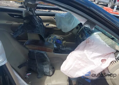 2014 Nissan Altima 2.5 S z USA, uszkodzony, nr VIN 1N4AL3AP2EN390253